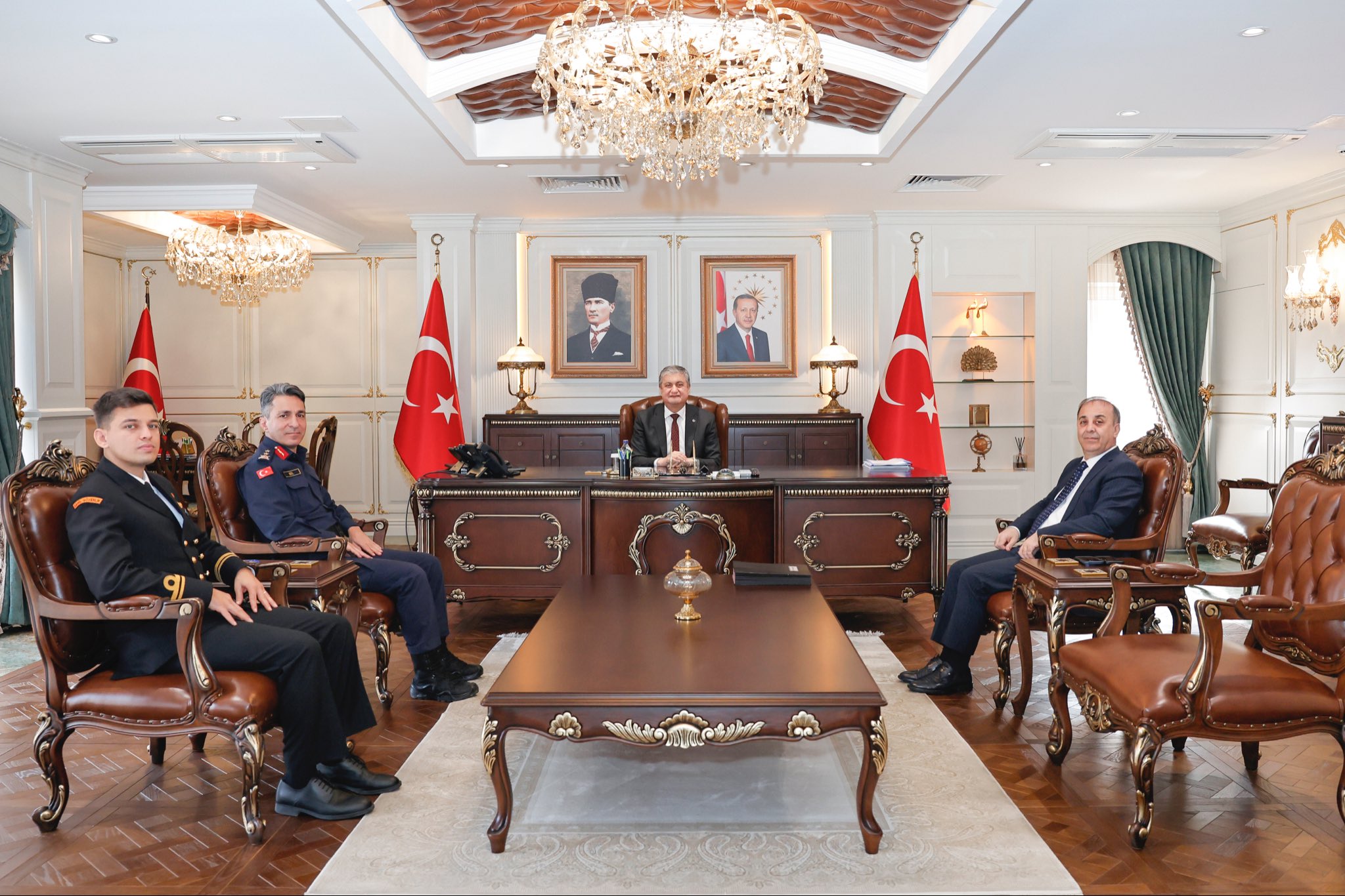 Adana Valiliği İl Güvenlik ve Asayiş Değerlendirme Toplantısı Yaptı