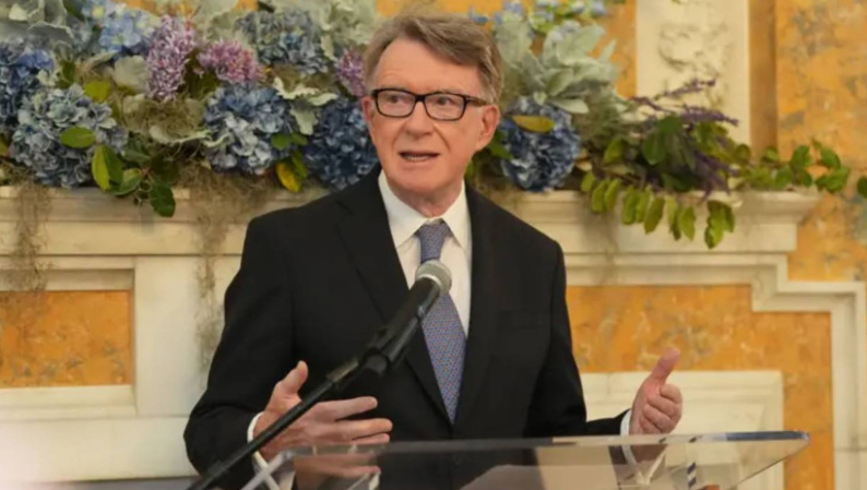 Eski Büyükelçi Mandelson, Epstein Bağlantıları Nedeniyle İşçi Partisi'nden İstifa Etti