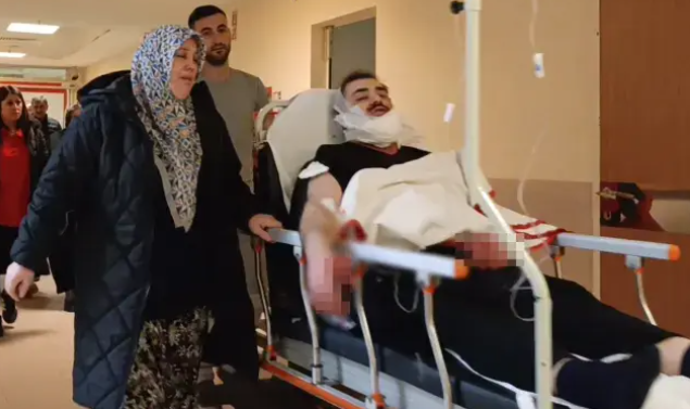 Telefonla Başladı, Kanla Bitti: Kuzenini Falçatayla Yaraladı